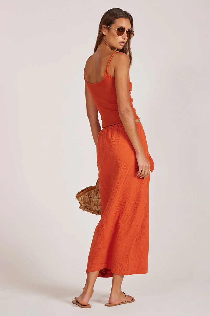 Cotton skirt with a tie front in orange