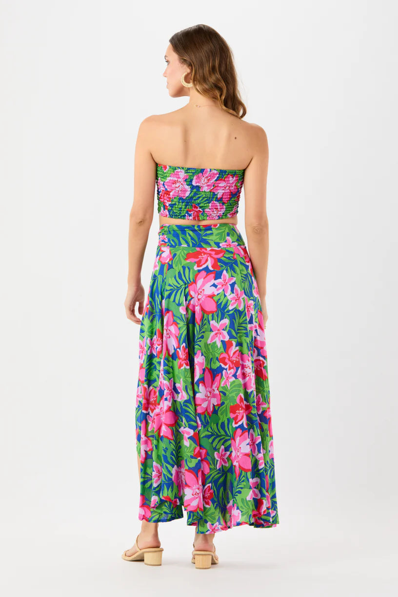 One size wrap skirt in vibrant Hawaiian print