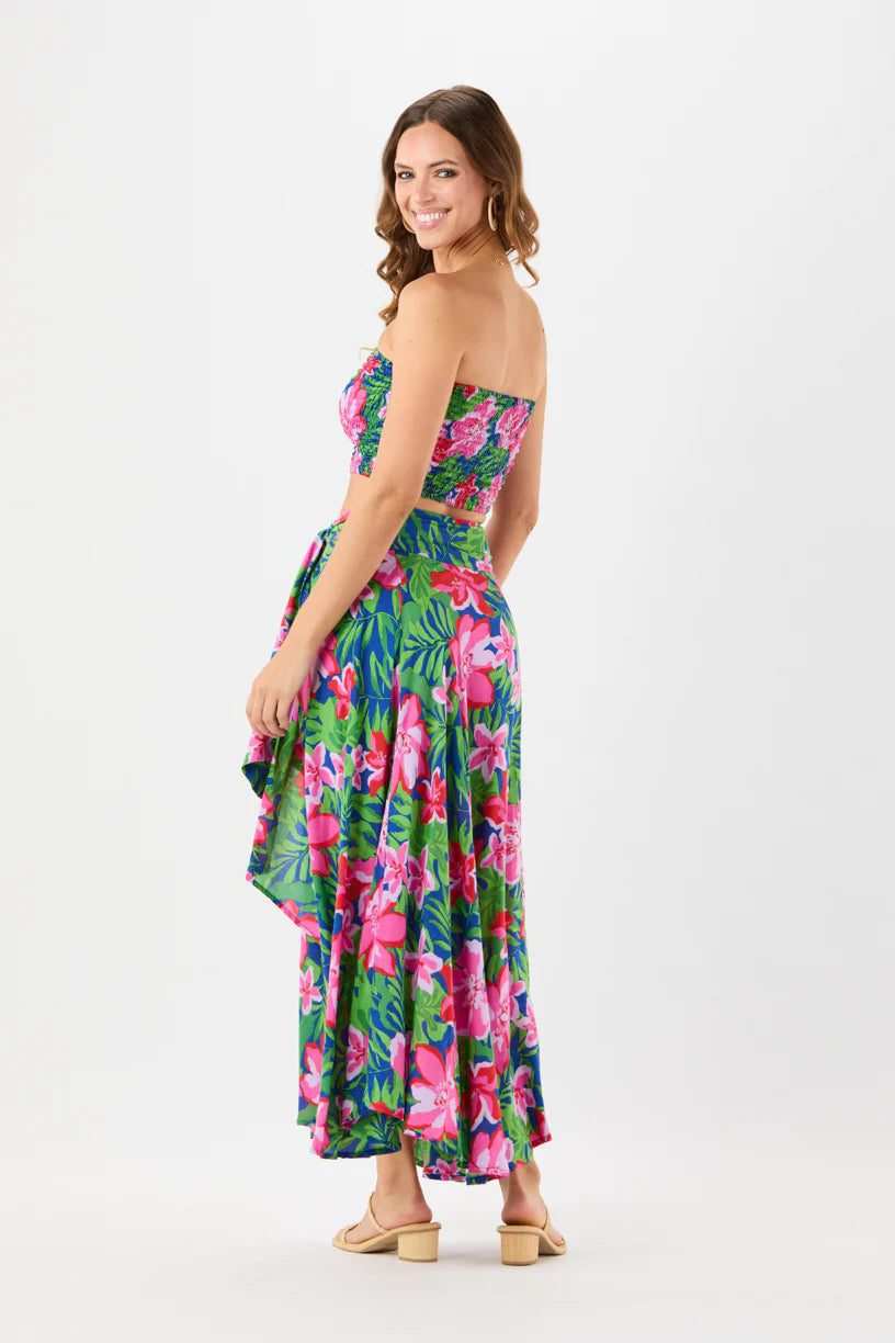 One size wrap skirt in vibrant Hawaiian print