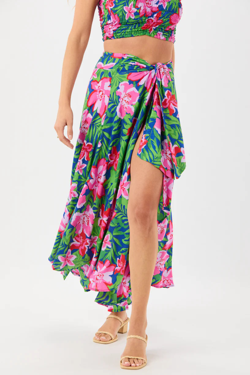 One size wrap skirt in vibrant Hawaiian print