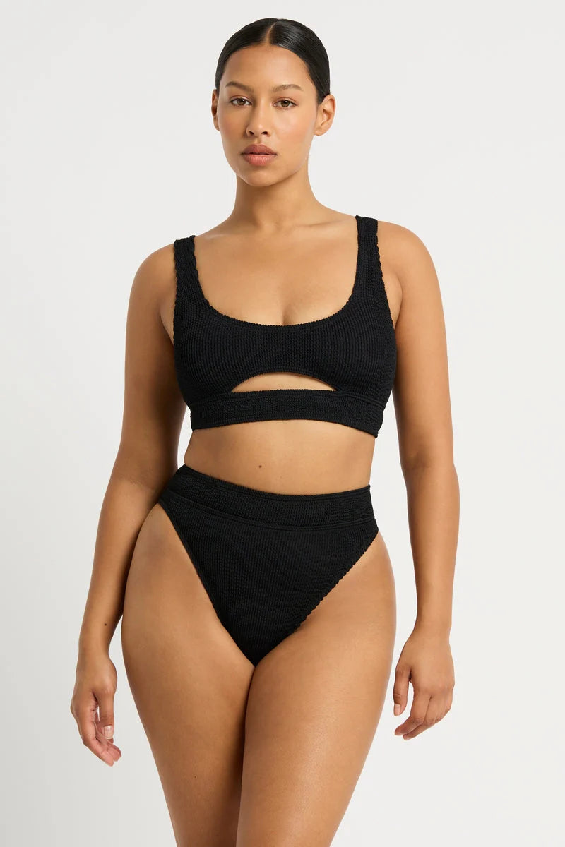 One Size Sporty Scoop Neck Top