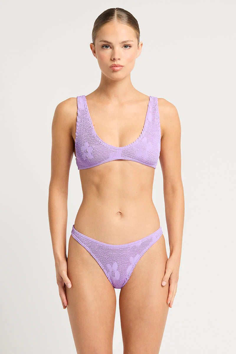 Minimal coverage one size crinkle bottom in lavender