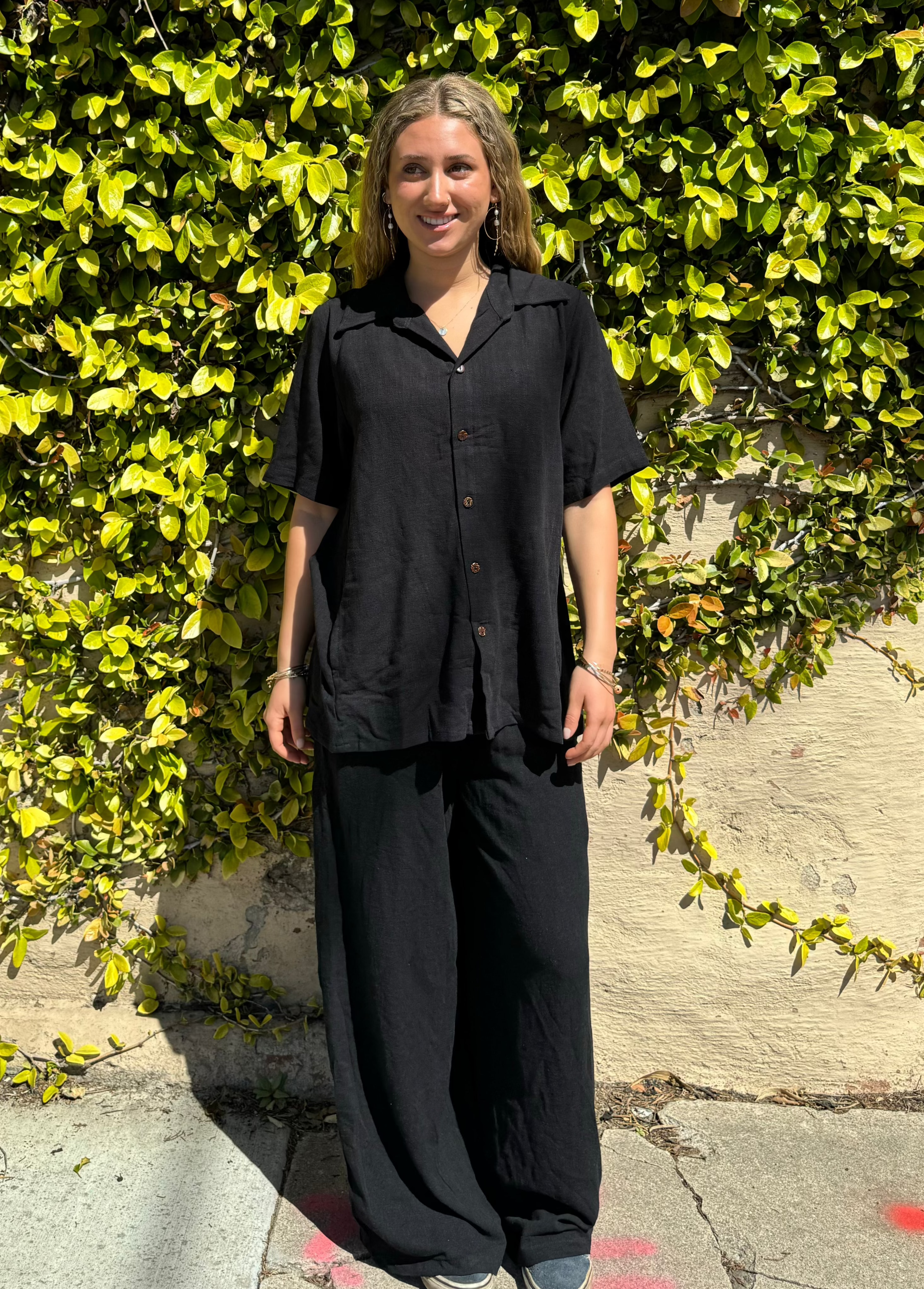 Flowy bamboo top in Black