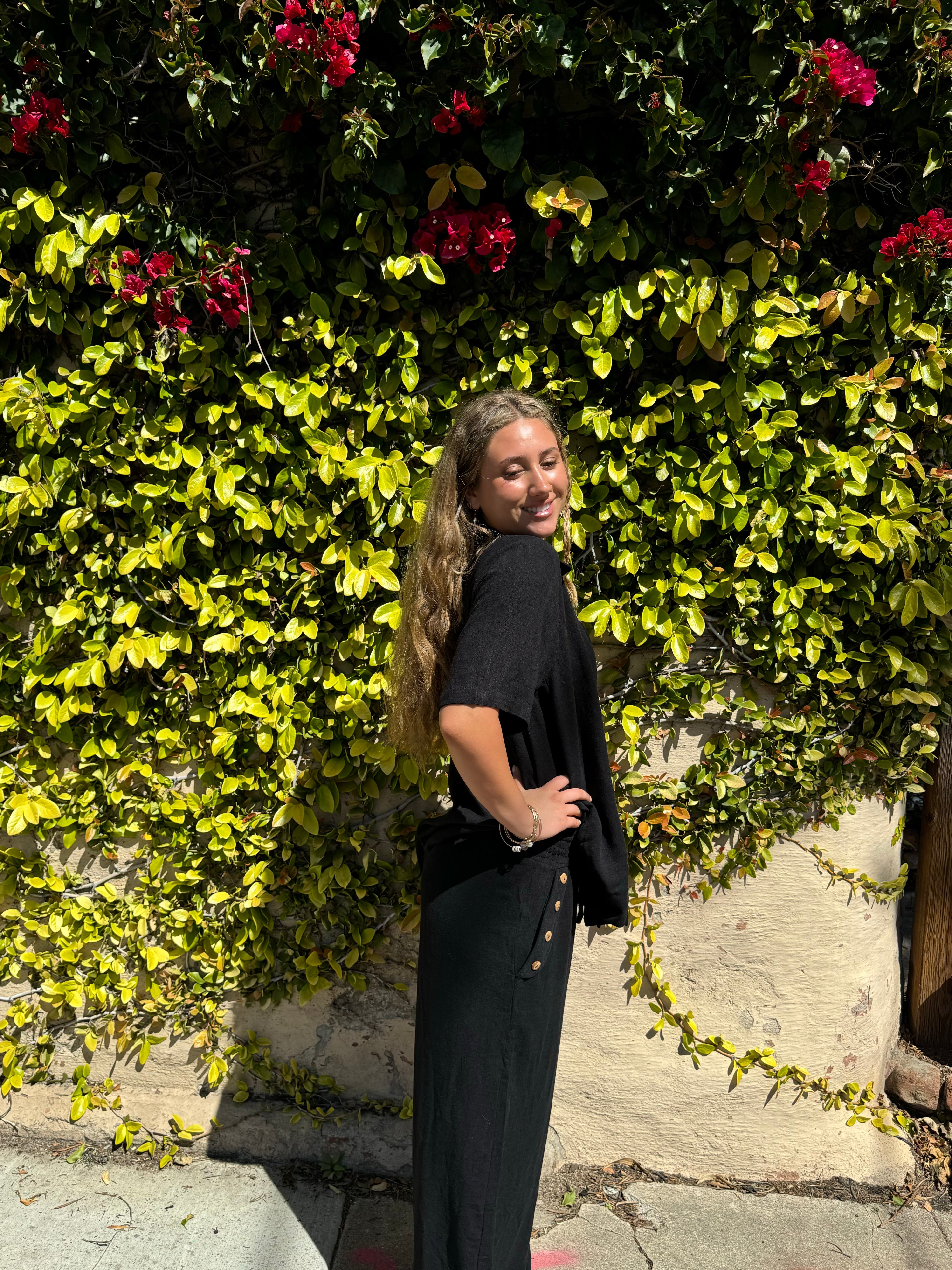 Flowy bamboo top in Black