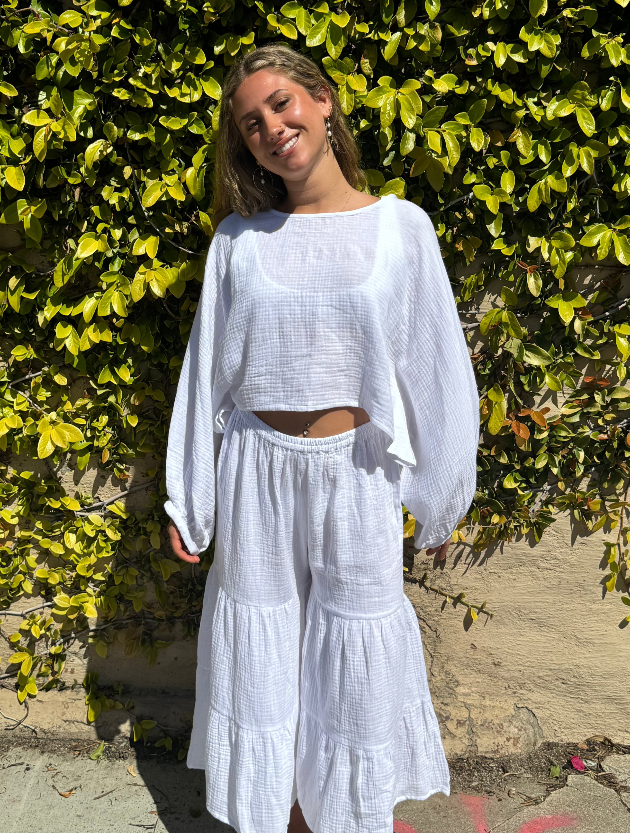 Flowy cotton gauze top in White.