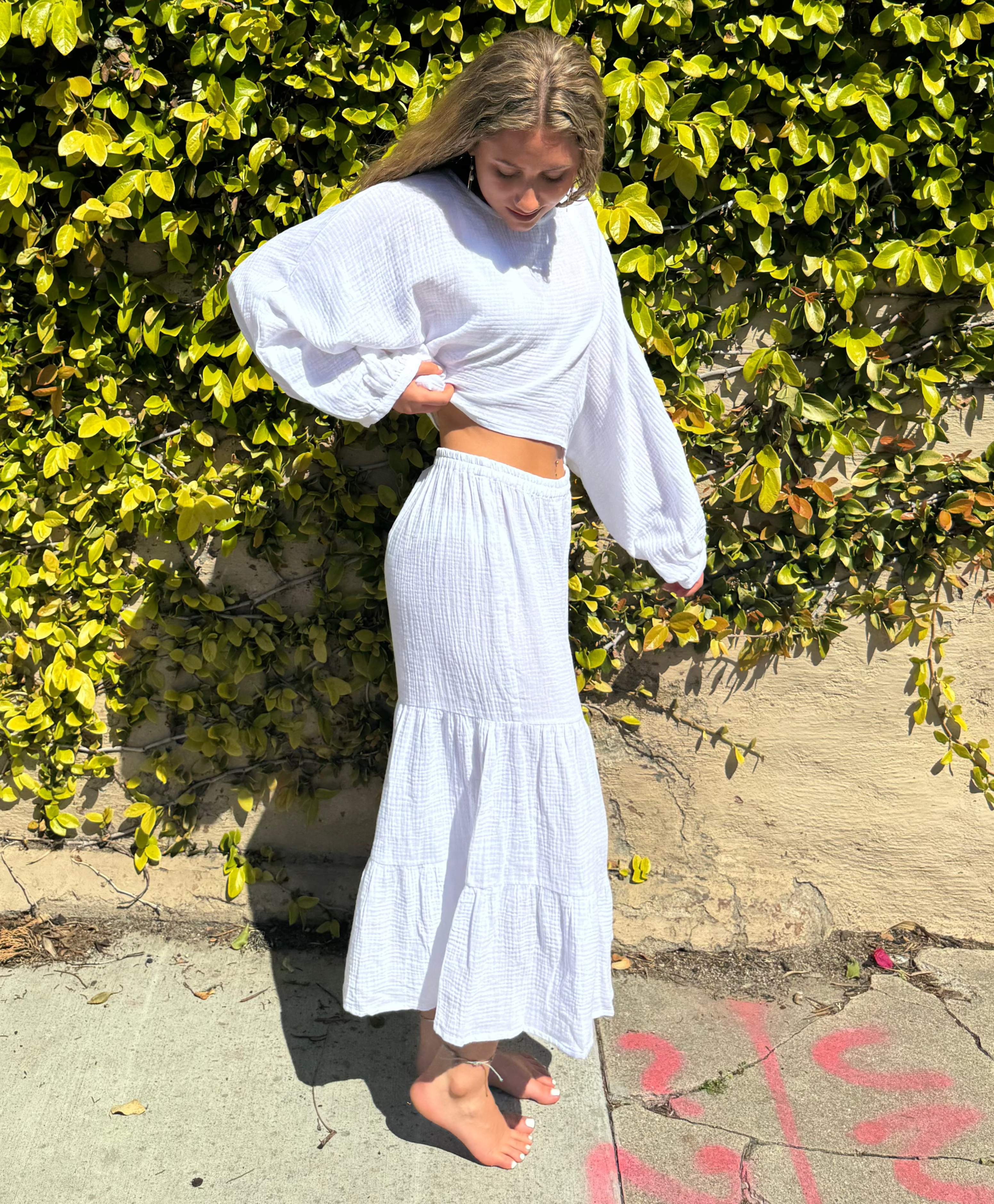 Short wide leg cotton pants in White