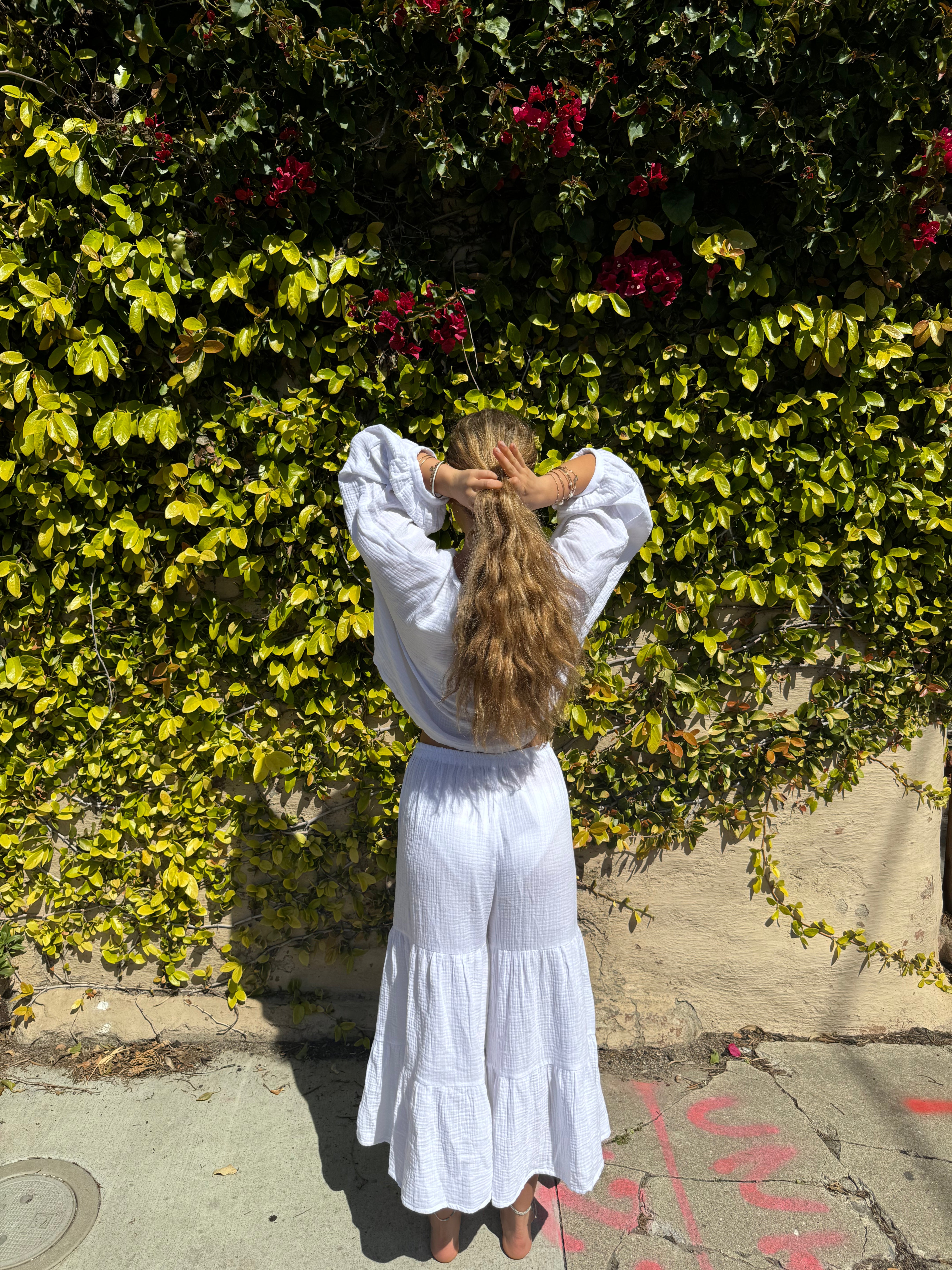 Short wide leg cotton pants in White