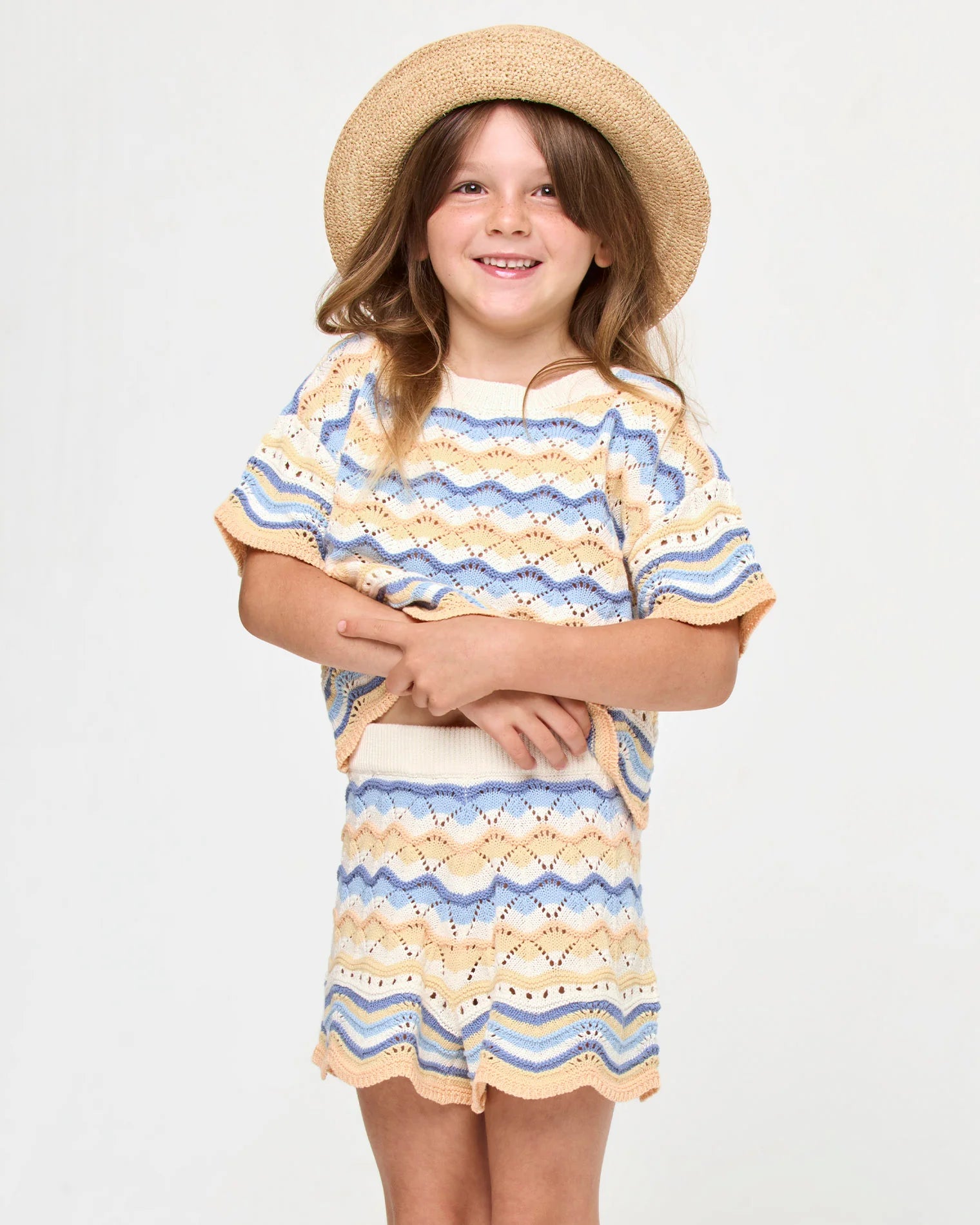 Girls' top and shorts set with scalloped hem in wavy multicolor stripes