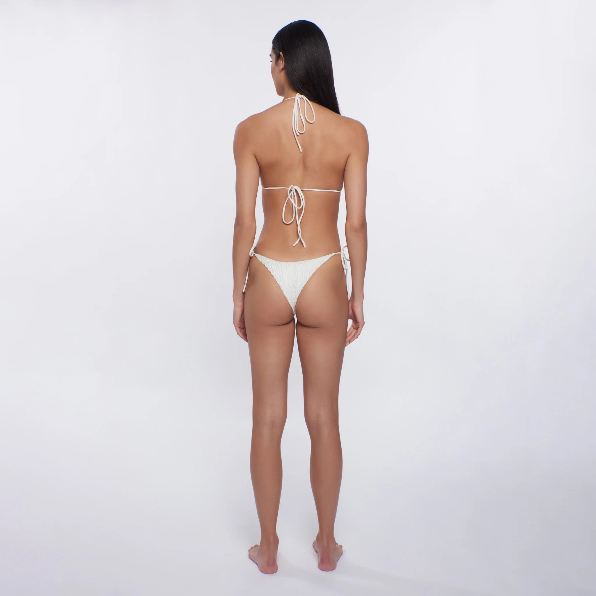 Adjustable triangle top in ivory texture