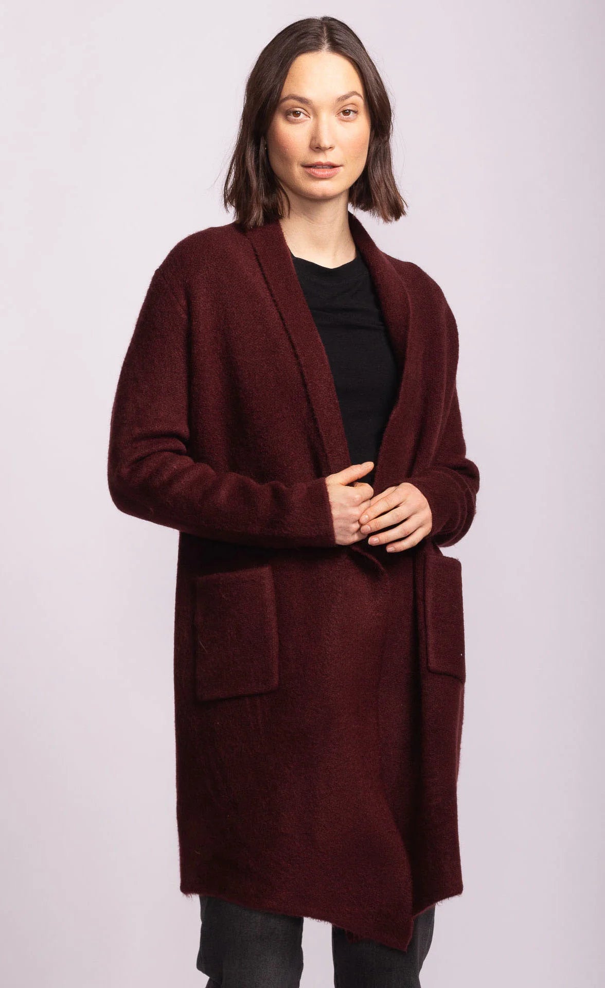 Long winter jacket with front pockets in Burgundy