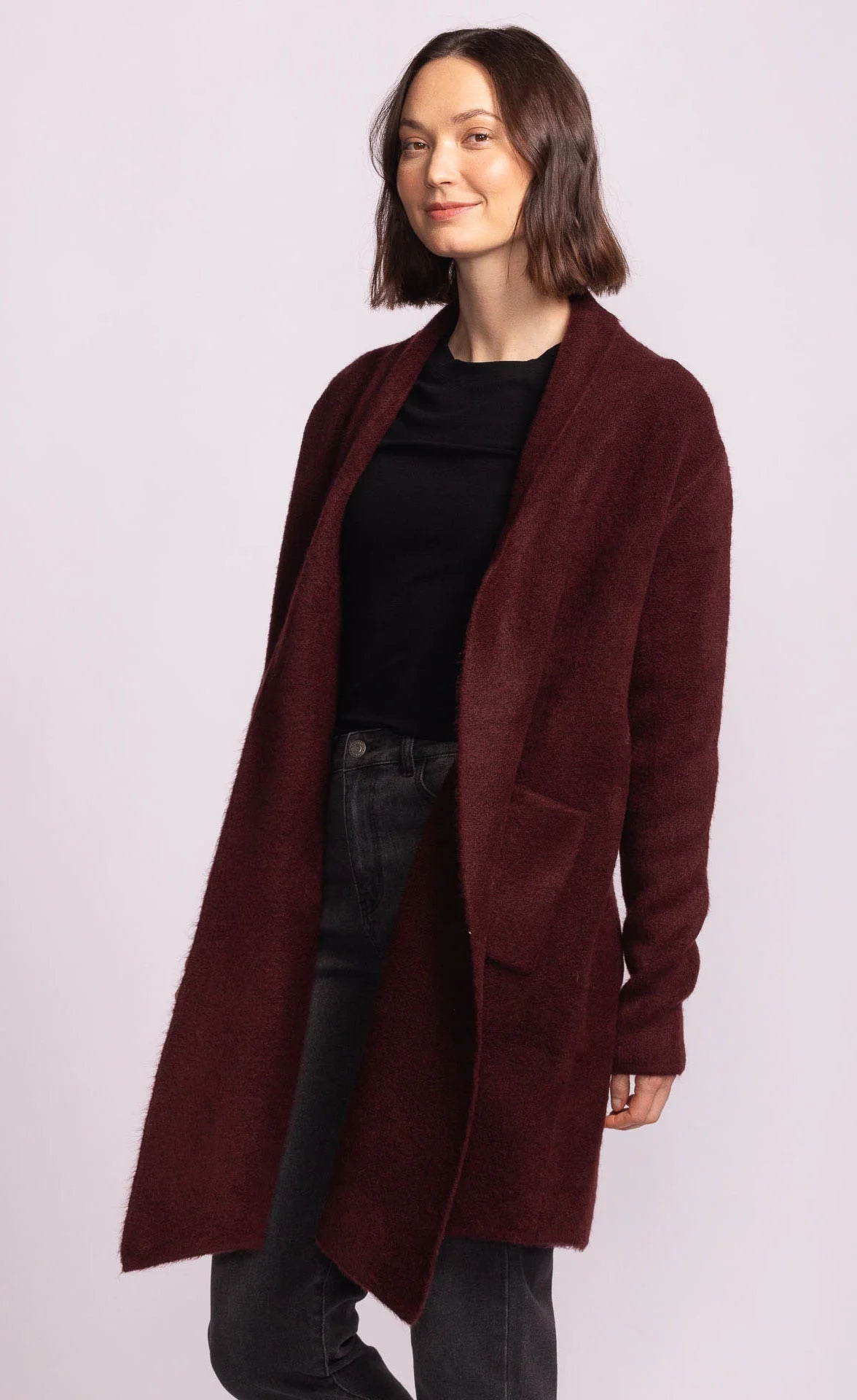 Long winter jacket with front pockets in Burgundy