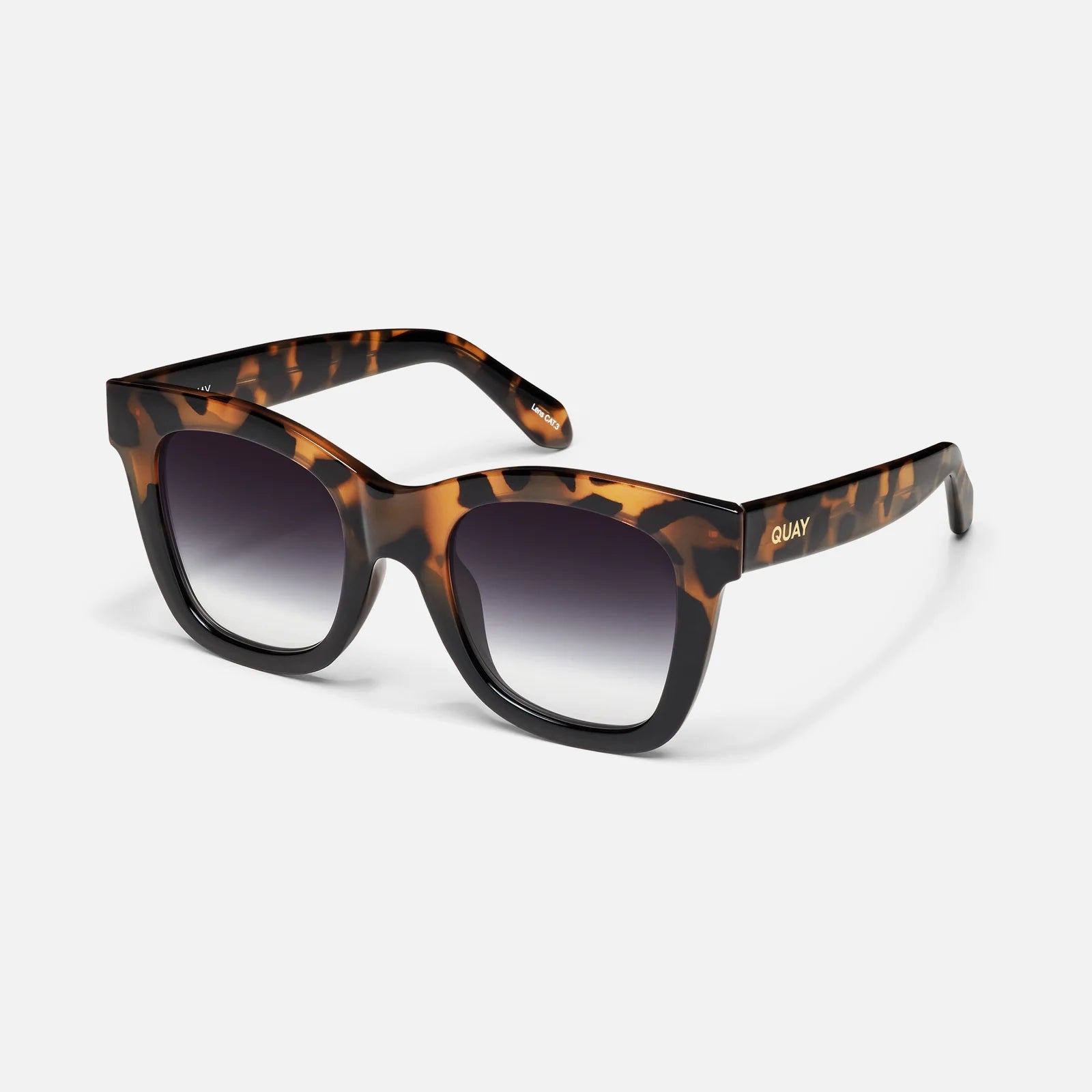 Sunglasses in tort to black fade