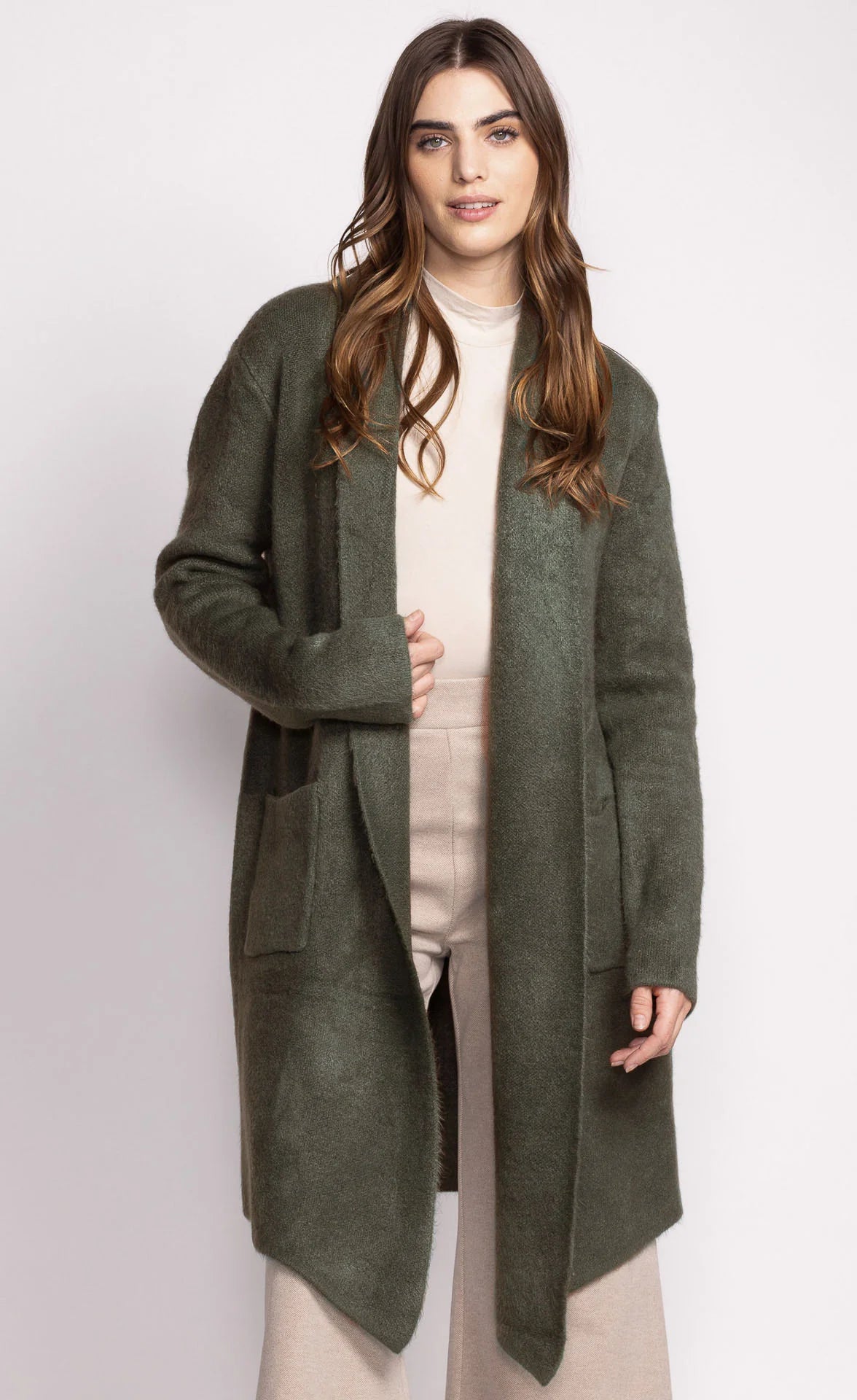 Long winter jacket with pockets in Forest Green