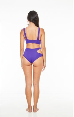 Sporty Purple Scoop Neck Bikini Top