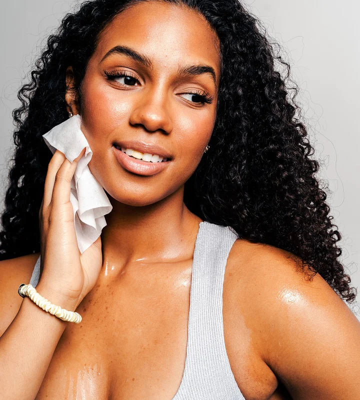 Hydrating Towelettes