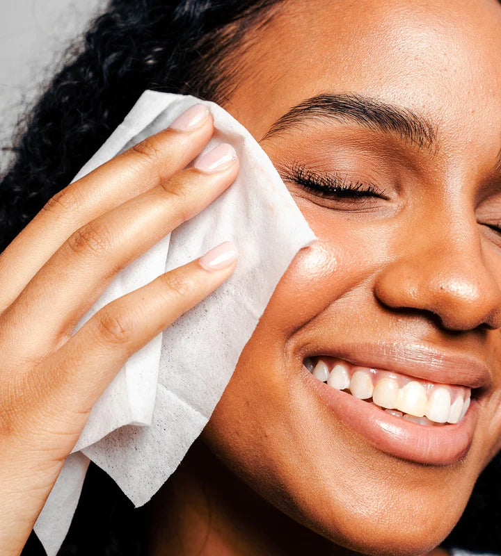 Hydrating Towelettes