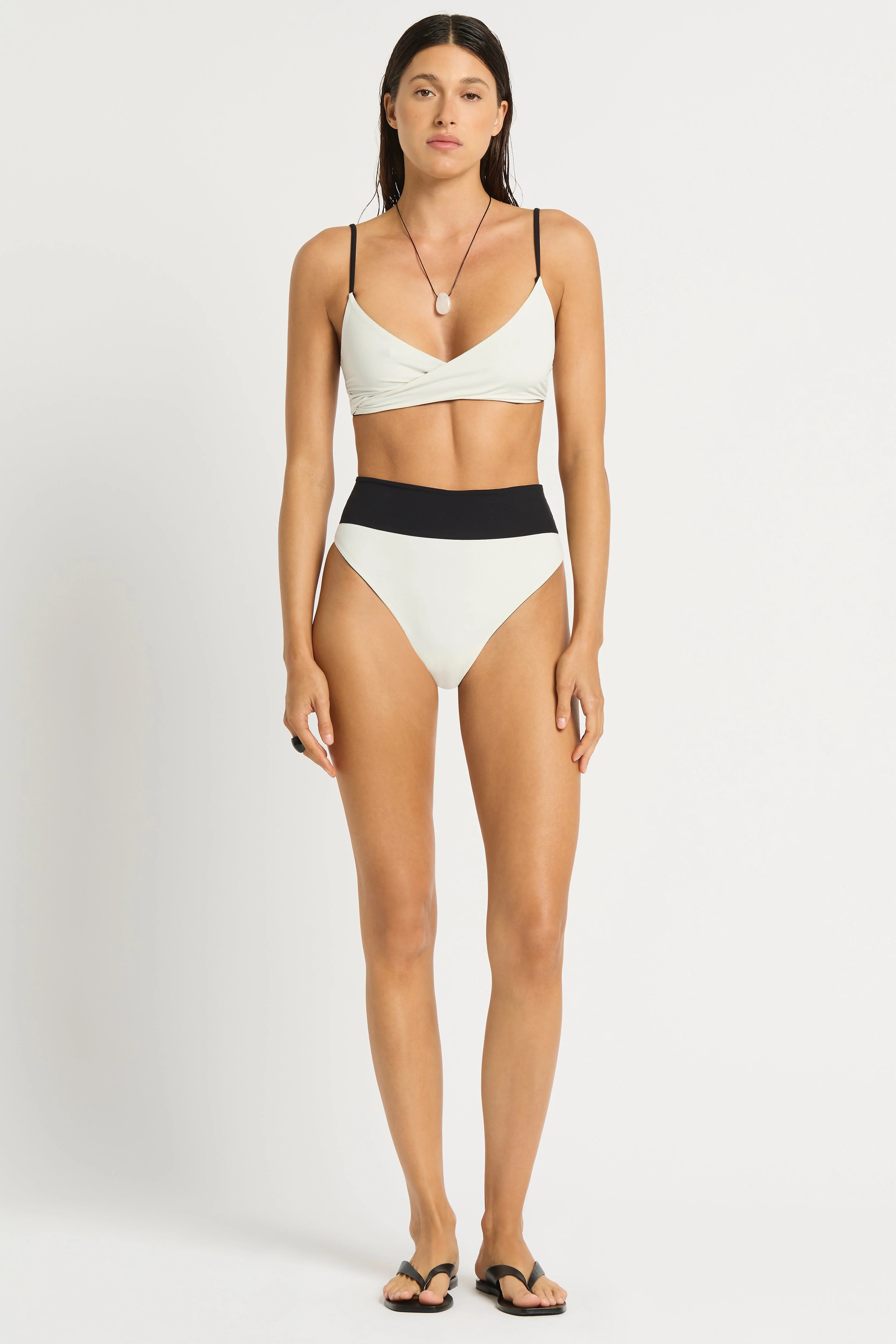 High waist bikini bottom that reverses from black to white