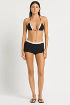 Boyleg shorts that reverse from black to white