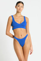 One Size Sporty Scoop Neck Top