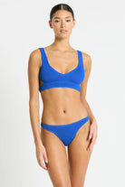 One Size Sporty Scoop Neck Top