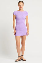 Short sleeve mini dress in one size crinkle fabric with lavender floral print