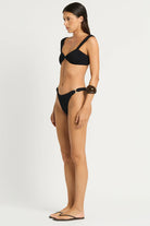 Ring front one size bikini top in black
