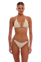 Ring front triangle top with adjustable straps in a one size textured fabric