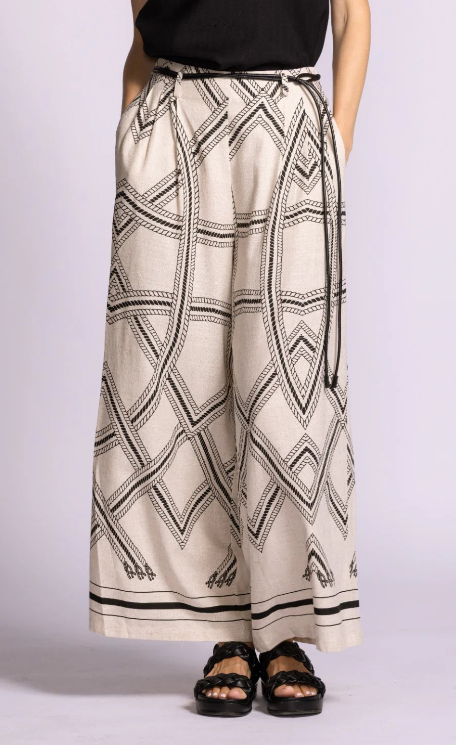 Wide leg printed pants with belt