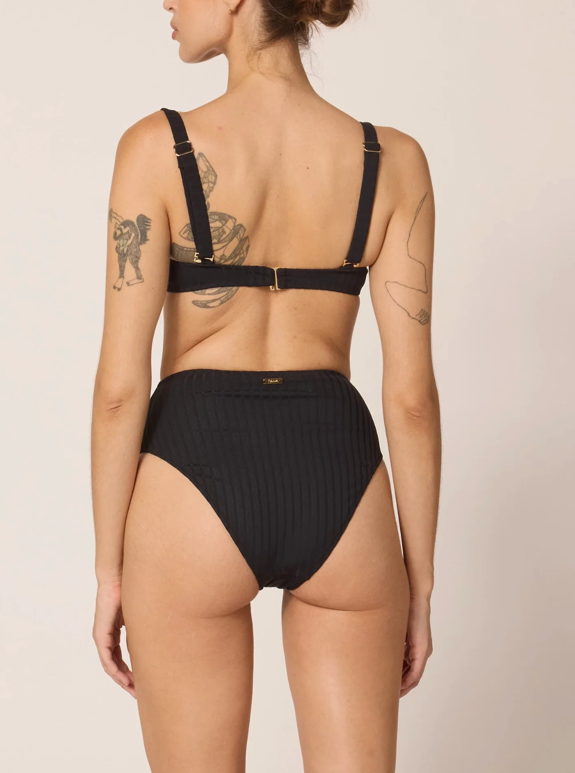Ribbed black underwire top with adjustable straps