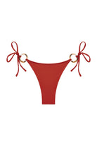 Tie side bottoms with decorative rings in Clay