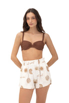Elastic waistband shorts with embroidered seashells