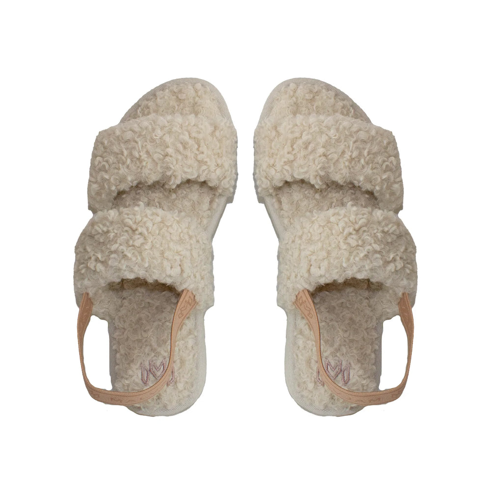 Fuzzy inside slippers hot sale